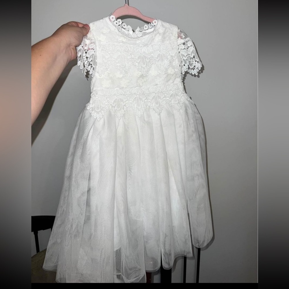 White lace toddler flower girl dress. 2T